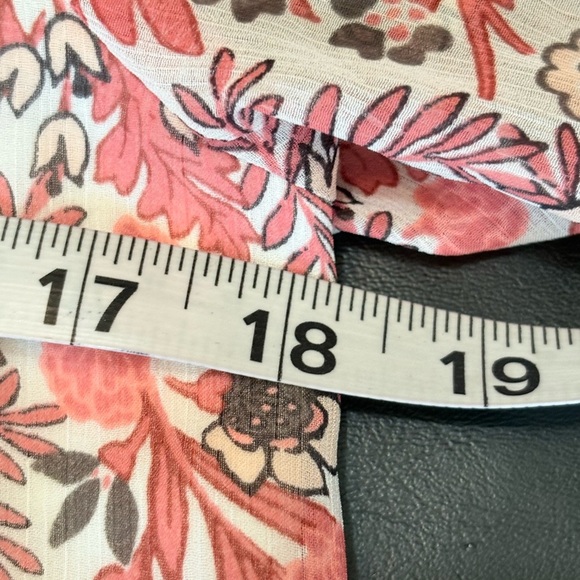 Talbots Pink and Gray Floral Blouse - Picture 4 of 10